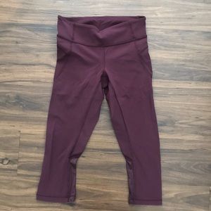 LULU LEMON Burgundy mesh detailed crops